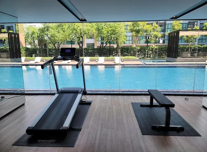 Apartment 1 ห้องนอน ใกล้บีทีเอสอ่อนนุช สายสีเขียว ที่นอนking Size วิวสระว่ายน้ำ *
