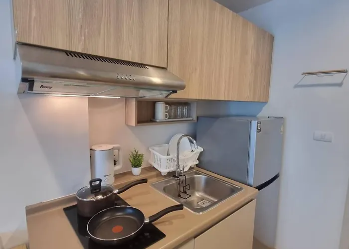 Apartment 1 ห้องนอน ใกล้บีทีเอสอ่อนนุช สายสีเขียว ที่นอนking Size วิวสระว่ายน้ำ *