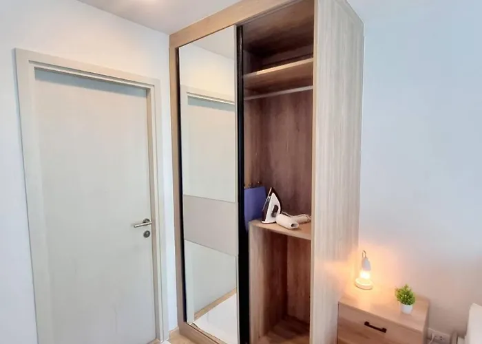 1 ห้องนอน ใกล้บีทีเอสอ่อนนุช สายสีเขียว ที่นอนking Size วิวสระว่ายน้ำ Apartment Bangkok